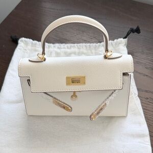Elegant White Handbag